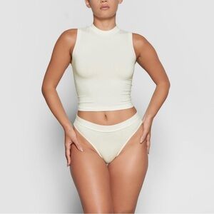 Skims Mock Neck Tank Bone 3X